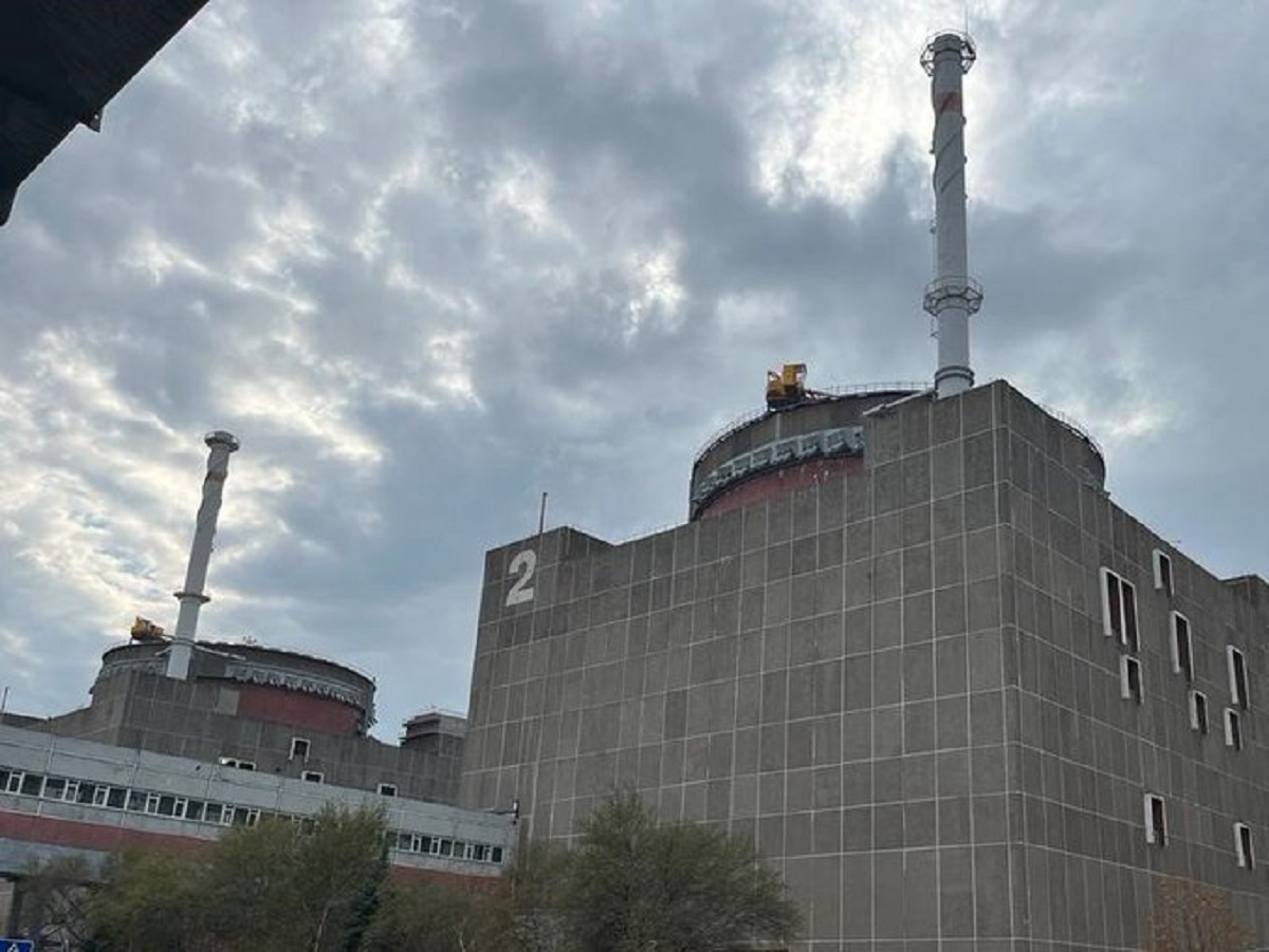 Ουκρανία: Διακοπή ρεύματος στον πυρηνικό σταθμό της Ζαπορίζια έπειτα από ρωσικό πλήγμα – Για «προβοκάτσια» μιλούν οι Ρώσοι
