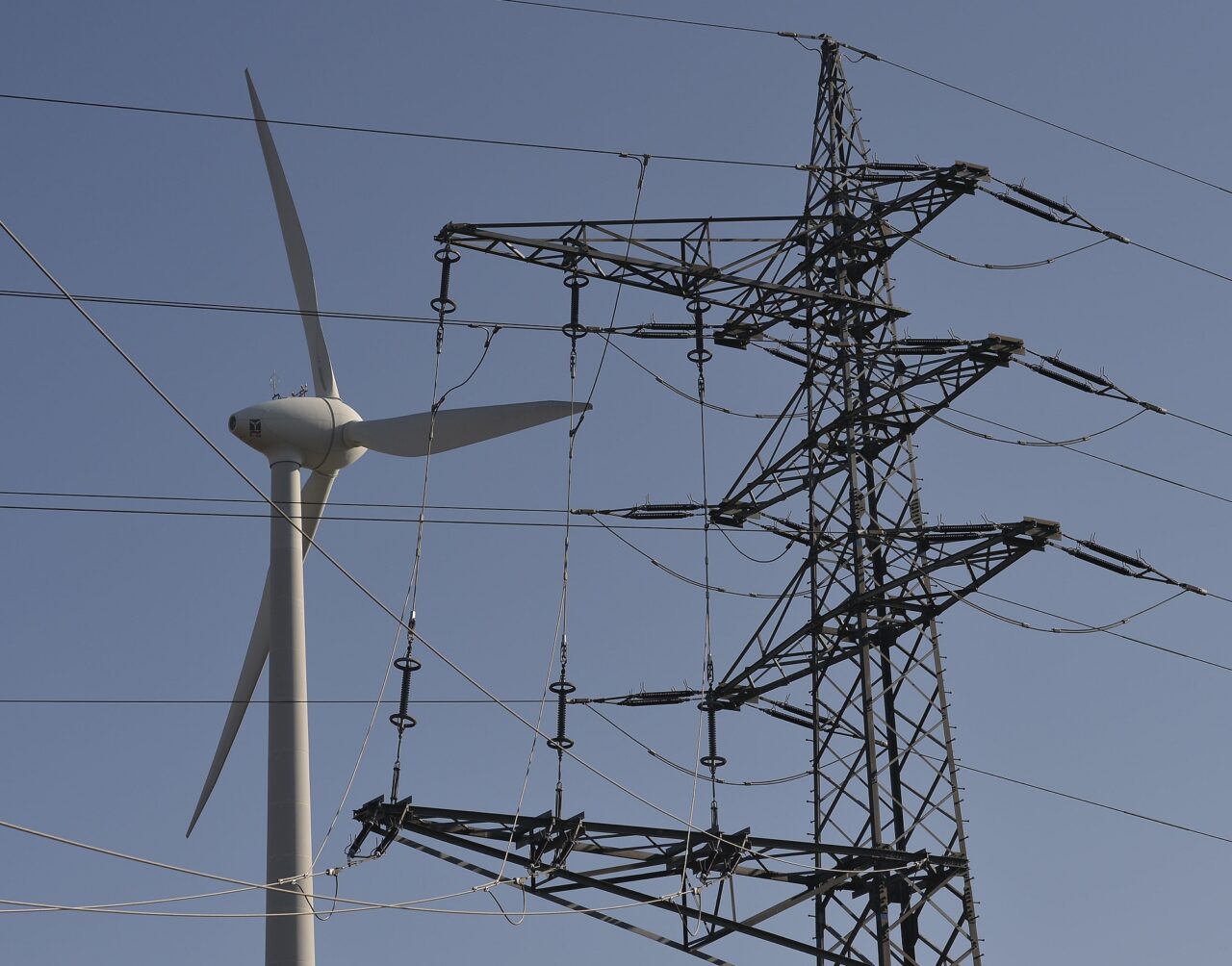 Ε.Ε: Συμφωνία για λήψη ενεργειακού  ποσοστού 42,5% από τις ανανεώσιμες πηγές μέχρι το 2030