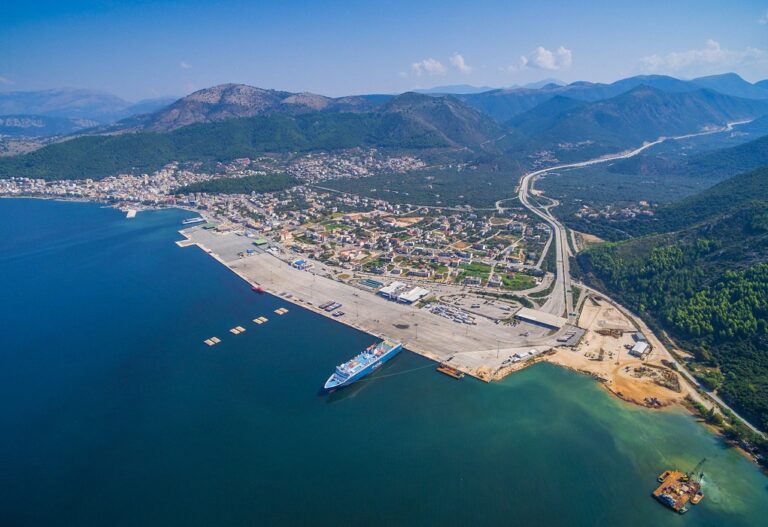 «Έπεσαν» οι υπογραφές για το λιμάνι Ηγουμενίτσας