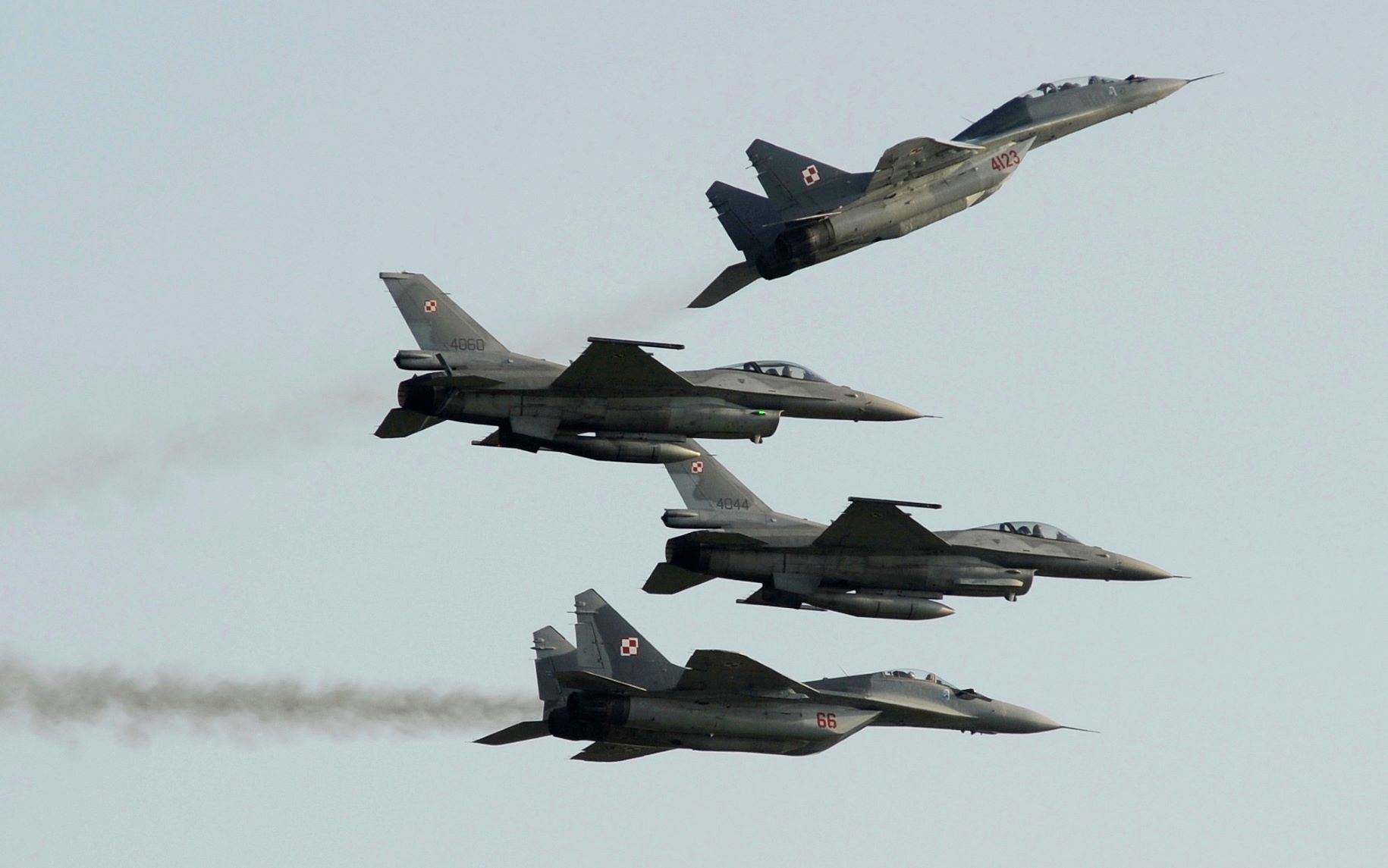 Η Πολωνία γίνεται η πρώτη χώρα του ΝΑΤΟ που στέλνει στην Ουκρανία μαχητικά αεροσκάφη