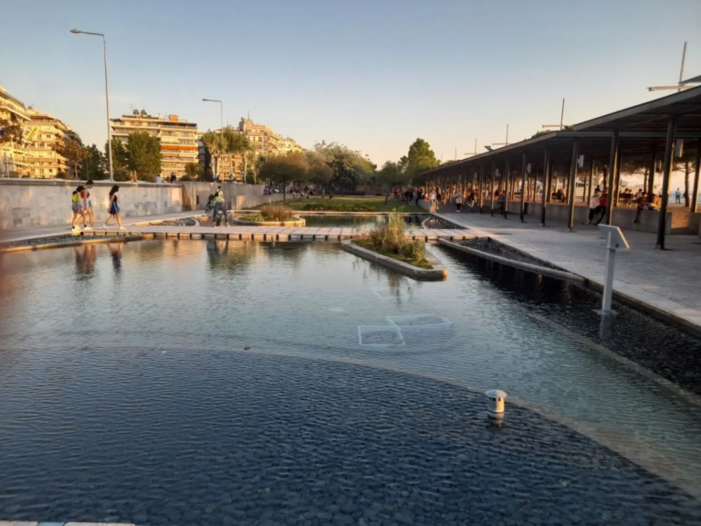 Νέα Παραλία Θεσσαλονίκης: Διαμαρτυρία για την εικόνα που παρουσιάζει ο «Κήπος του Νερού»