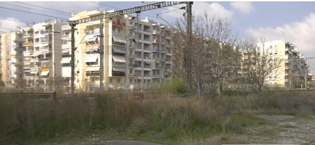 Θεσσαλονίκη: Επικίνδυνη διάβαση για μαθητές στη Μενεμένη
