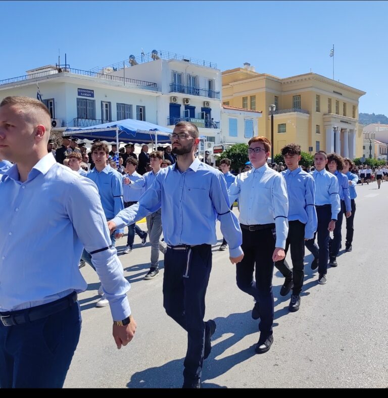 Σάμος: Τίμησαν τους ήρωες του 1821 και τους νεκρούς στα Τέμπη