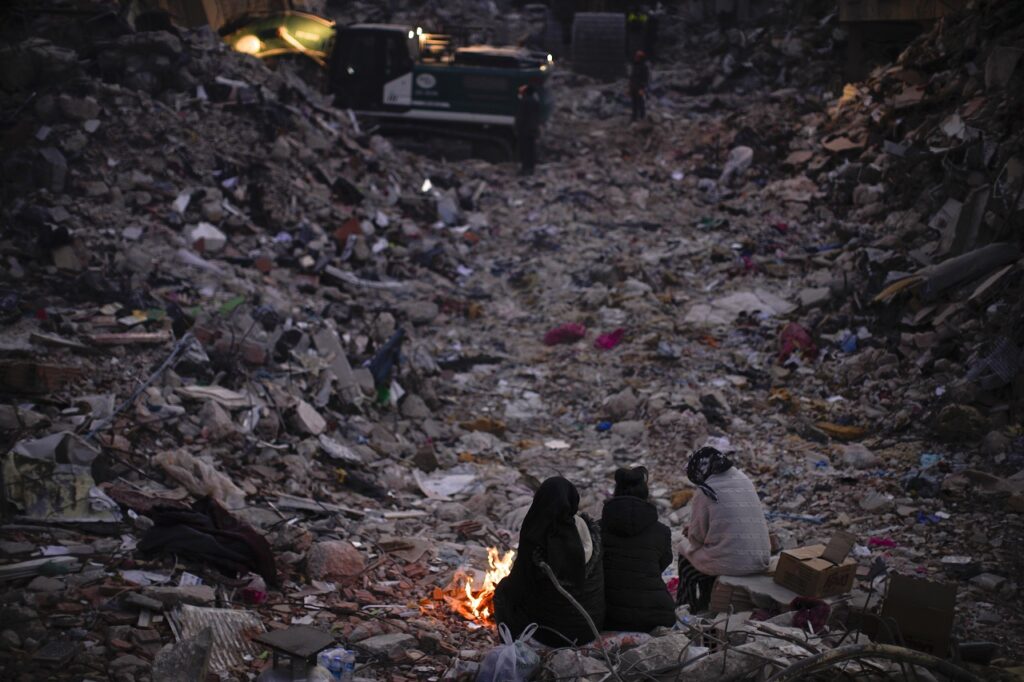 NRC: Επιδεινώνεται η ανθρωπιστική κρίση στη Συρία ένα μήνα μετά τον ισχυρό σεισμό