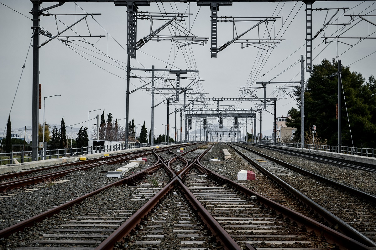 Χωρίς άριστη εκπαίδευση όλων των μετεχόντων στο σύστημα τίποτα δε δουλεύει σωστά – Ειδικοί μιλούν για τα συστήματα τηλεδιοίκησης στα τρένα