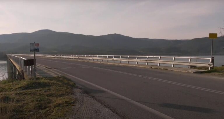 «Γολγοθάς» για κατοίκους και περαστικούς μετά το κλείσιμο της γέφυρας των Σερβίων