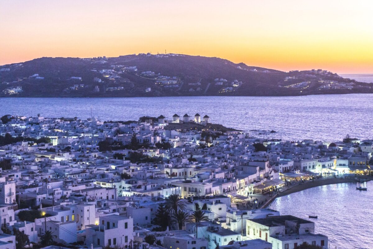 Κοινοποίηση και βεβαίωση προστίμου σε beach bar στη Μύκονο