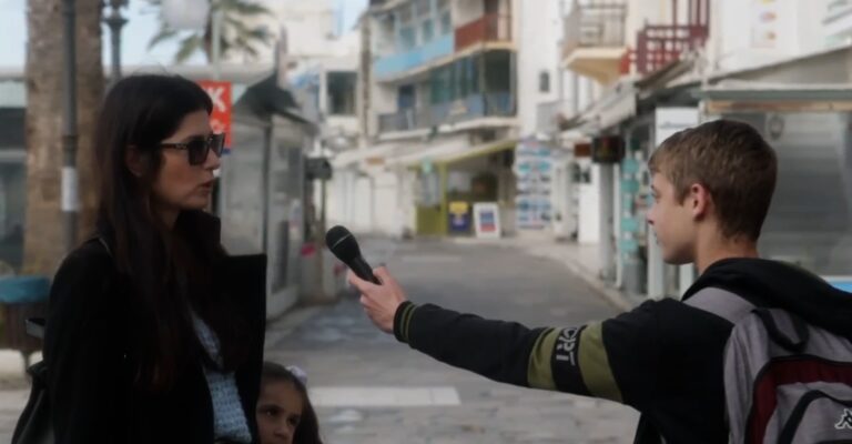 Ένθετο Παιδεία: Μικροί δημοσιογράφοι εν δράσει