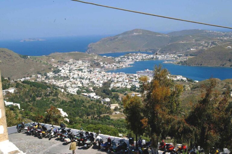 Πάτμος: Κορυφαίο ελληνικό νησί για τη μυστηριακή του ατμόσφαιρα σύμφωνα με το Conde Nast Traveller
