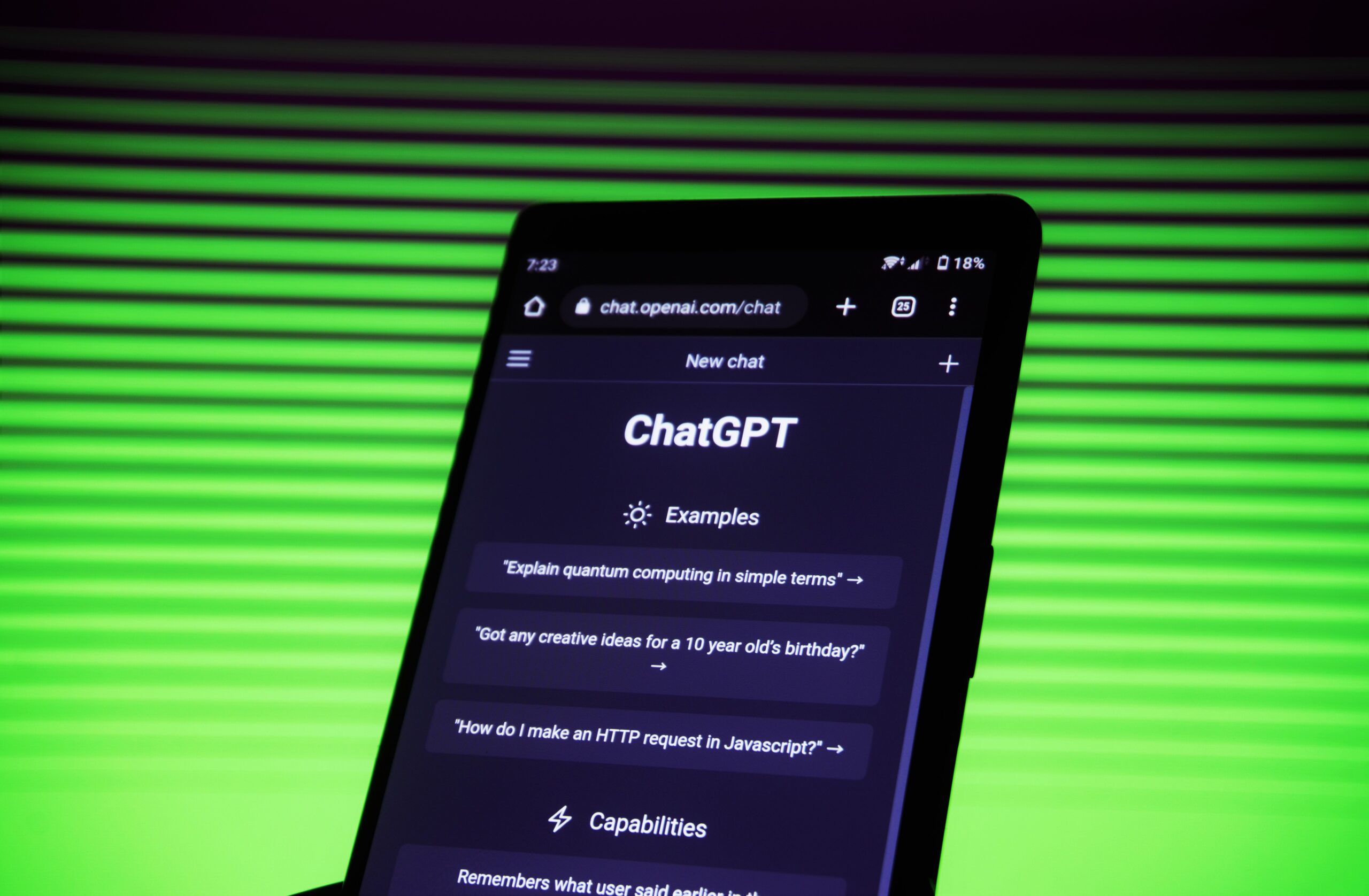 Ιταλία: Μπλόκο στο ChatGPT λόγω «παράνομης συλλογής προσωπικών δεδομένων»