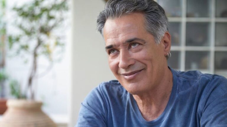 Παντελής Θαλασσινός και Γιώργος Καζαντζής στο Μουσικότροπο