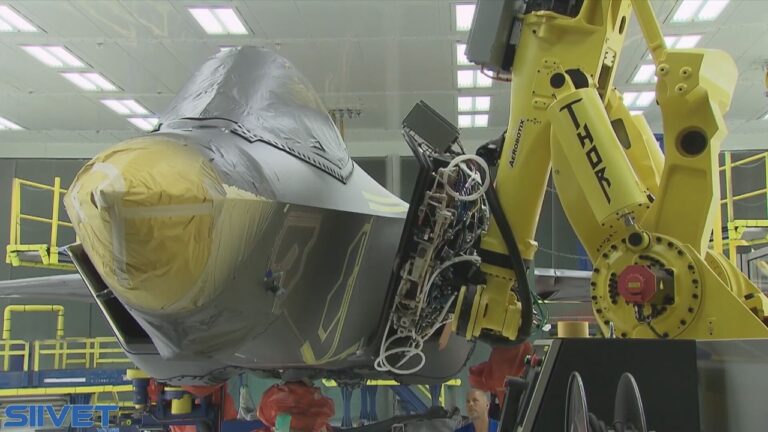 Η ΕΡΤ στο εργοστάσιο παραγωγής F-35 στο Τέξας (video)