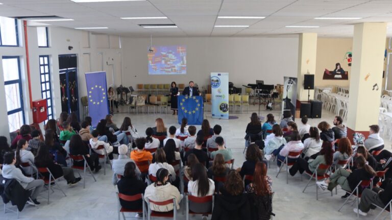 Φλώρινα – Καστοριά: Επίσκεψη του Ομίλου Ενεργών Νέων Φλώριναςστο Μουσικό Σχολείο Καστοριάς