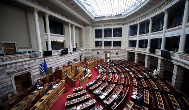 Βουλή: Εγκρίθηκε κατά πλειοψηφία το νομοσχέδιο του υπουργείου Οικονομικών