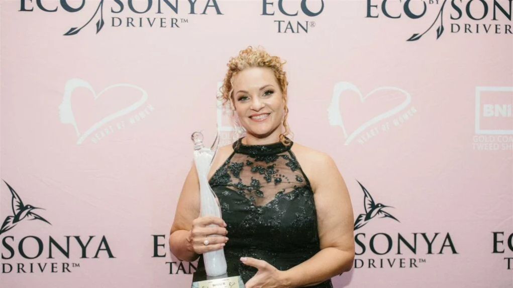 «Heart of Women Awards 2023»: Με το βραβείο «Γυναίκα της Χρονιάς» τιμήθηκε η ομογενής Ελένη Ζάχου