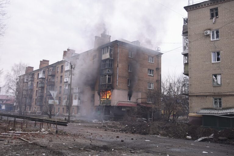 Πόλεμος στην Ουκρανία: Οι Ρώσοι ελέγχουν το ανατολικό τμήμα της πόλης Μπαχμούτ, ενώ οι Ουκρανοί το δυτικό