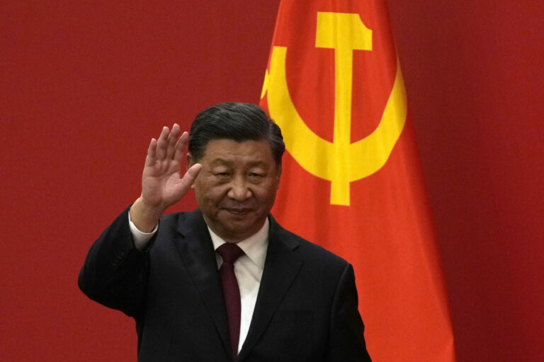 Ποιος είναι ο πρόεδρος της Κίνας Σι Τζινπίνγκ