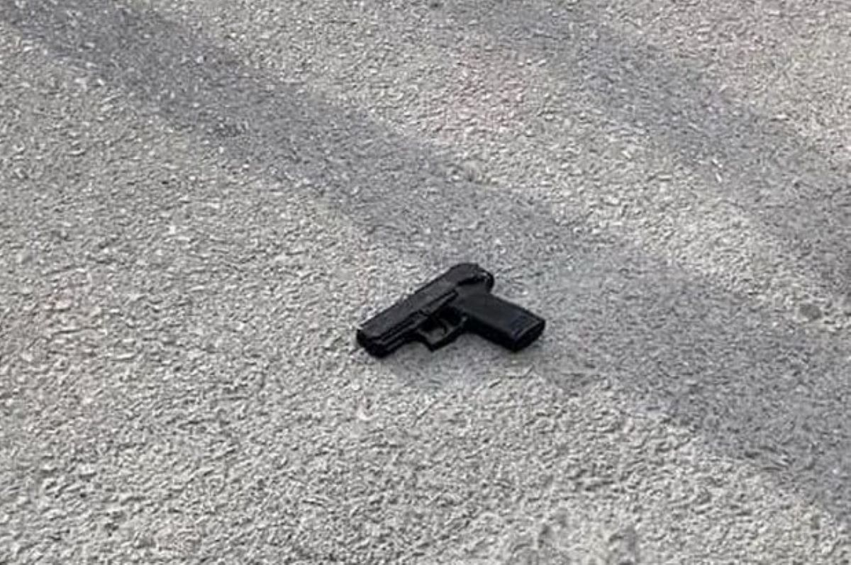 Διεξαγωγή ΕΔΕ από την Αστυνομία για πιστόλι αστυνομικού που έπεσε στο δρόμο