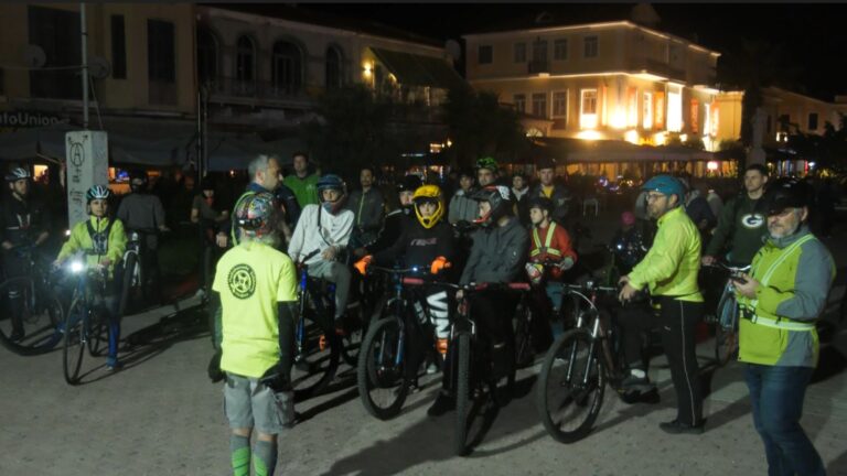Μυτιλήνη: Ώρα της Γης με ποδήλατα – Ενός λεπτού σιγή για τα θύματα των Τεμπών