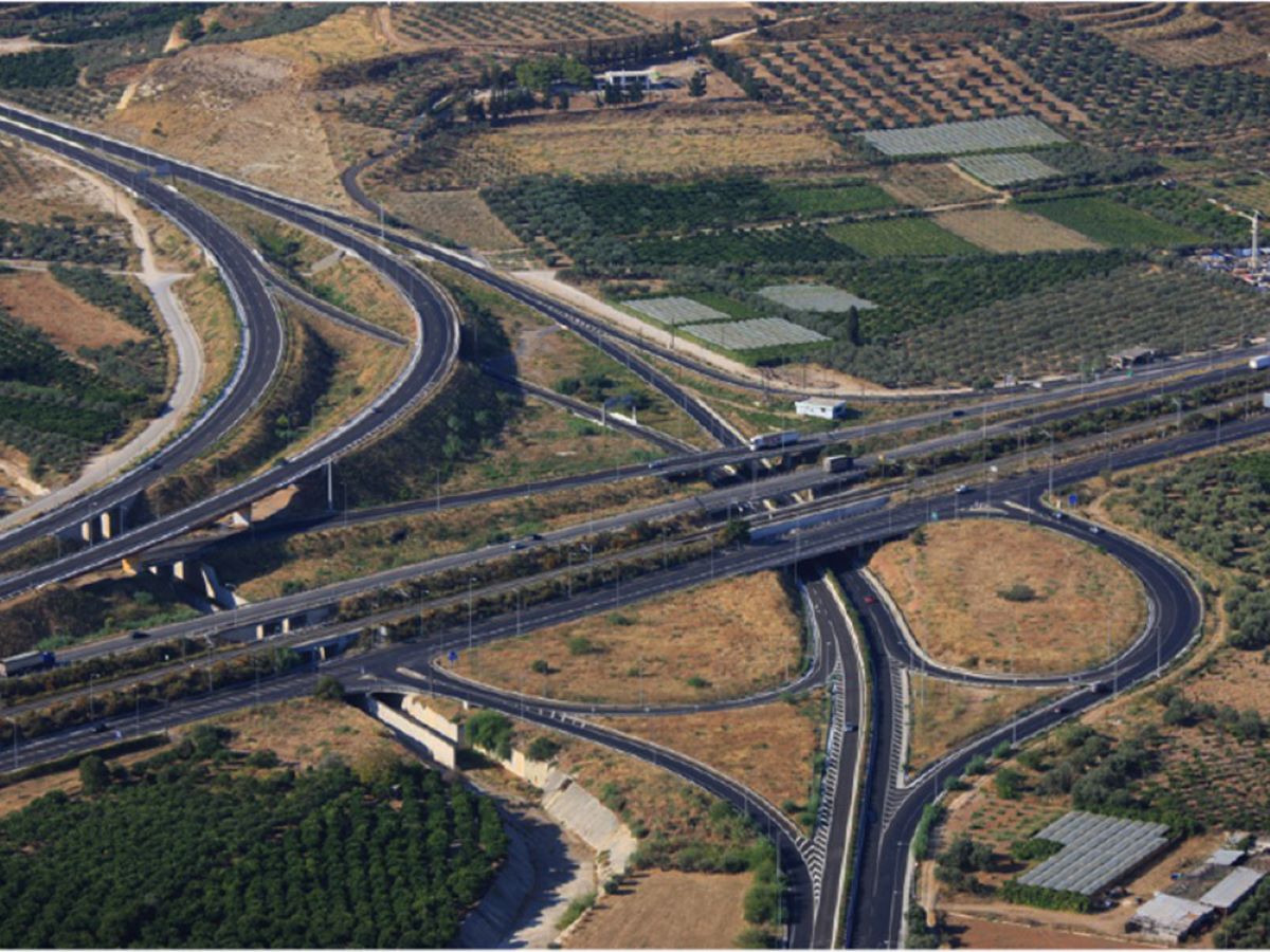 H ” Moρέας Α.Ε. ” ζητά την άμεση παρέμβαση σε σιδηροδρομική γέφυρα στον ανισόπεδο κόμβο των Παραδεισίων Μεγαλόπολης