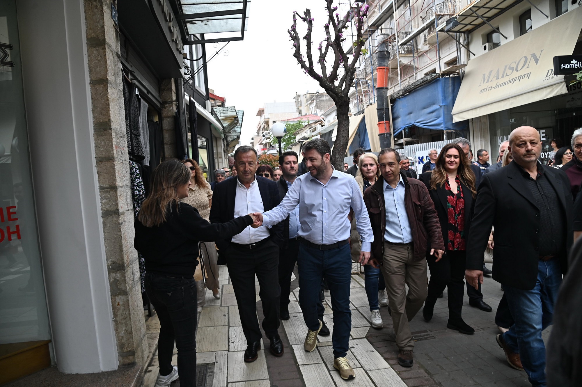 ΕΠΙΣΚΕΨΗ ΤΟΥ ΠΡΟΕΔΡΟΥ ΤΟΥ ΠΑΣΟΚ-ΚΙΝΗΜΑΤΟΣ ΑΛΛΑΓΗΣ ΝΙΚΟΥ ΑΝΔΡΟΥΛΑΚΗ ΣΤΗΝ ΑΡΤΑ(ΓΡΑΦΕΙΟ ΤΥΠΟΥ ΠΑΣΟΚ-ΚΙΝΗΜΑ ΑΛΛΑΓΗΣ/EUROKINISSI)