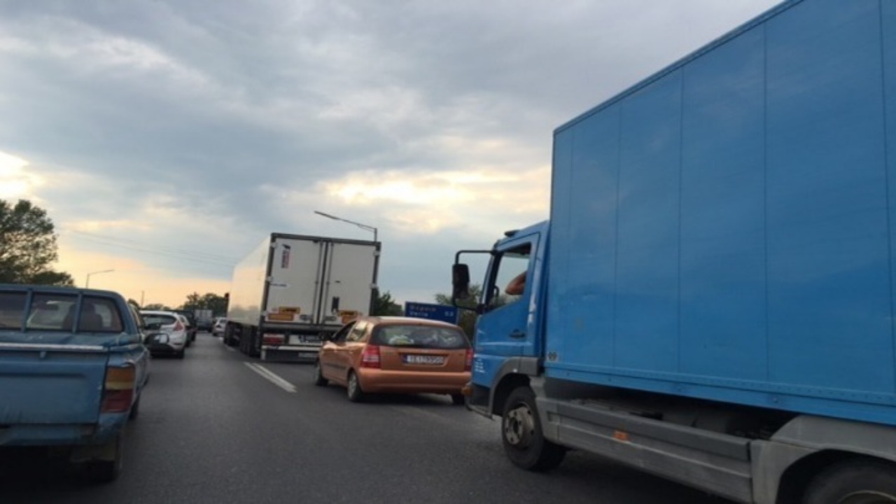 Θεσσαλονίκη: Τροχαίο ατύχημα στην Περιφερειακή