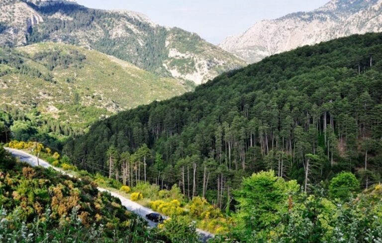 Ανάβαση Ορειβατικών Συλλόγων στα Γεράνεια Όρη ενάντια στα αιολικά πάρκα