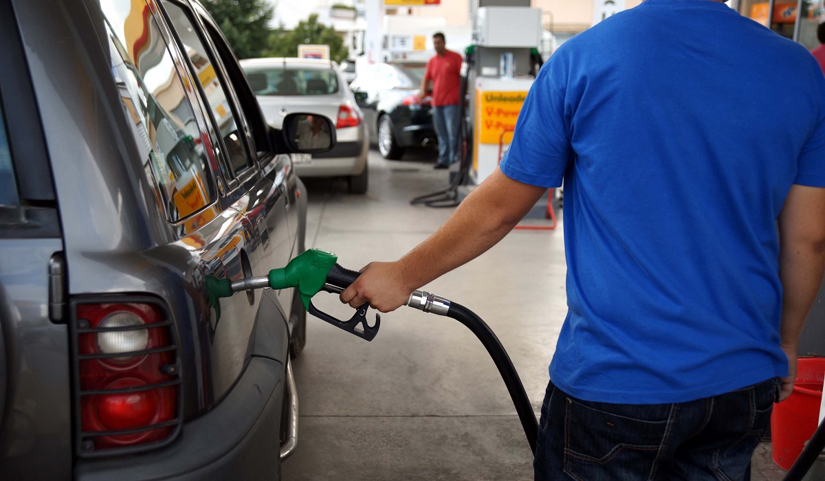 Πρόεδρος των βενζινοπωλών Αττικής: Πού θα φτάσει η τιμή της βενζίνης το Πάσχα