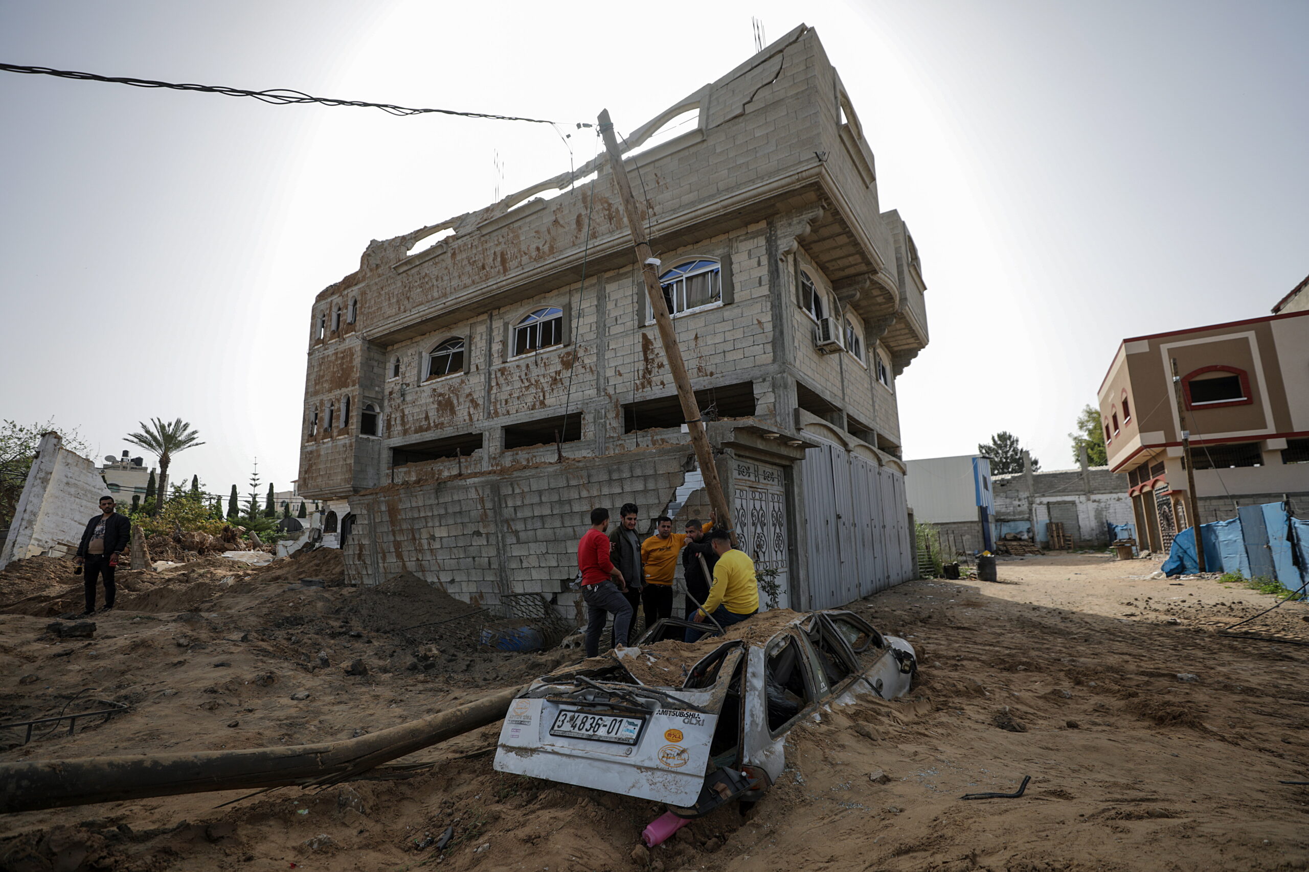 Αεροπορικές επιδρομές του Ισραήλ σε Γάζα και Λίβανο – Αντίποινα για ρουκέτες της Χαμάς (video)
