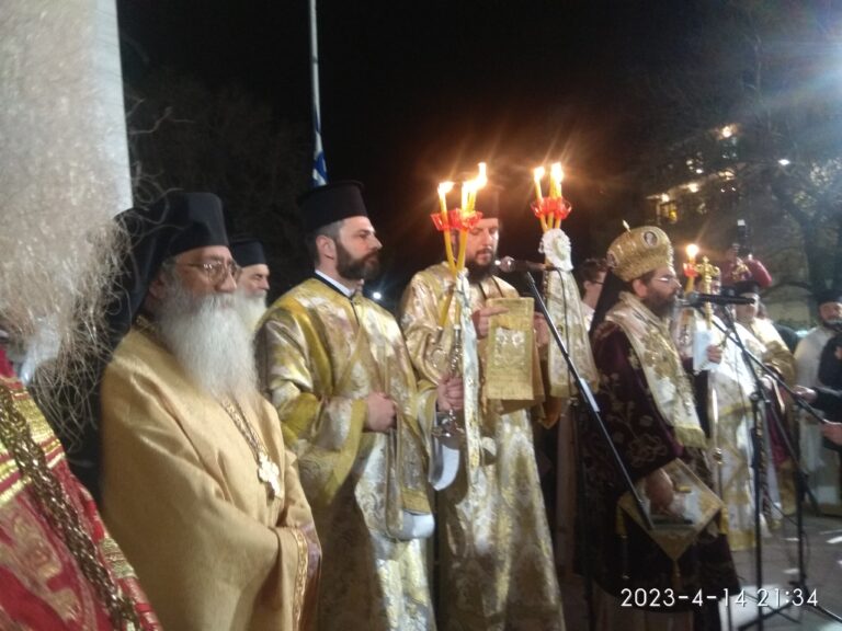 Κομοτηνή: Κατάνυξη και πλήθος κόσμου στην περιφορά του Επιταφίου  