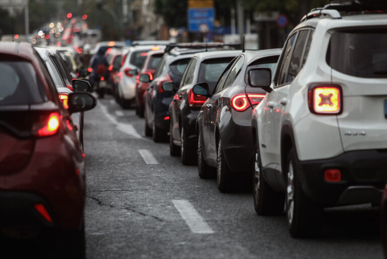 Κίνηση: Τροχαίο με τραυματία στην Κατεχάκη