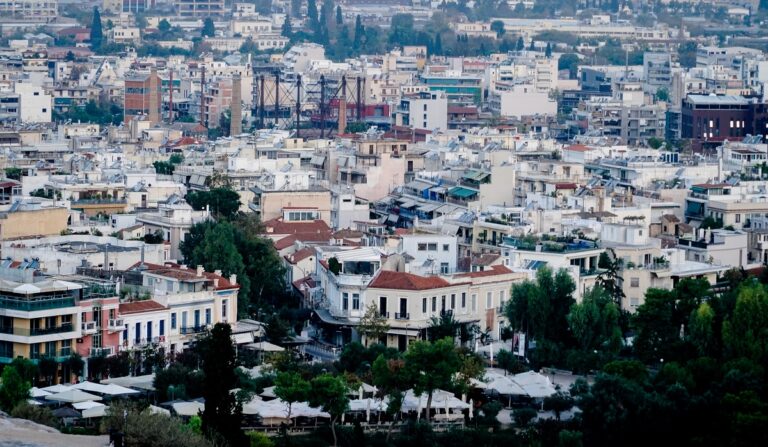 Στεγαστικά δάνεια: Όλα όσα πρέπει να γνωρίζετε για το πλαφόν στα επιτόκια