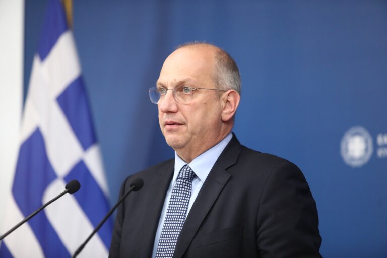 Αναβλήθηκε η συνάντηση Οικονόμου με Μπάλλα – Επέστρεψε στην Αθήνα ο υπουργός
