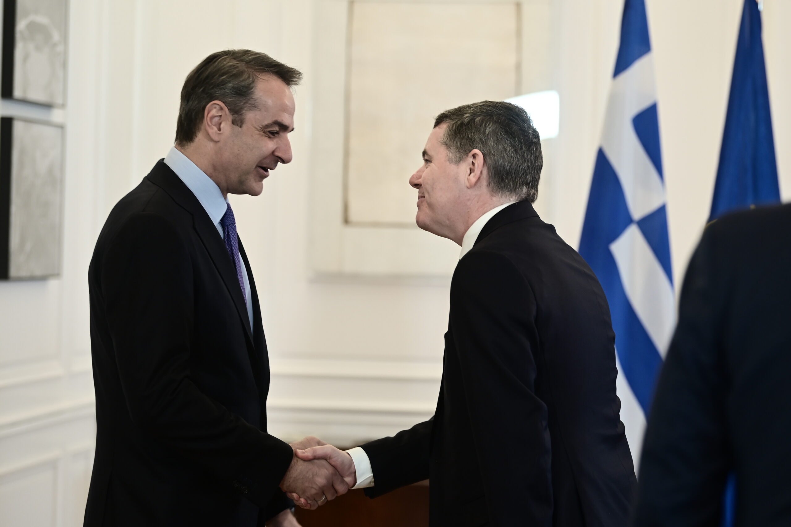 [360491] ΣΥΝΑΝΤΗΣΗ ΤΟΥ ΠΡΩΘΥΠΟΥΡΓΟΥ ΚΥΡ. ΜΗΤΣΟΤΑΚΗ ΜΕ ΤΟΝ ΠΡΟΕΔΡΟ ΤΟΥ EUROGROUP PASCHAL DONOHOE(ΜΙΧΑΛΗΣ ΚΑΡΑΓΙΑΝΝΗΣ/EUROKINISSI)