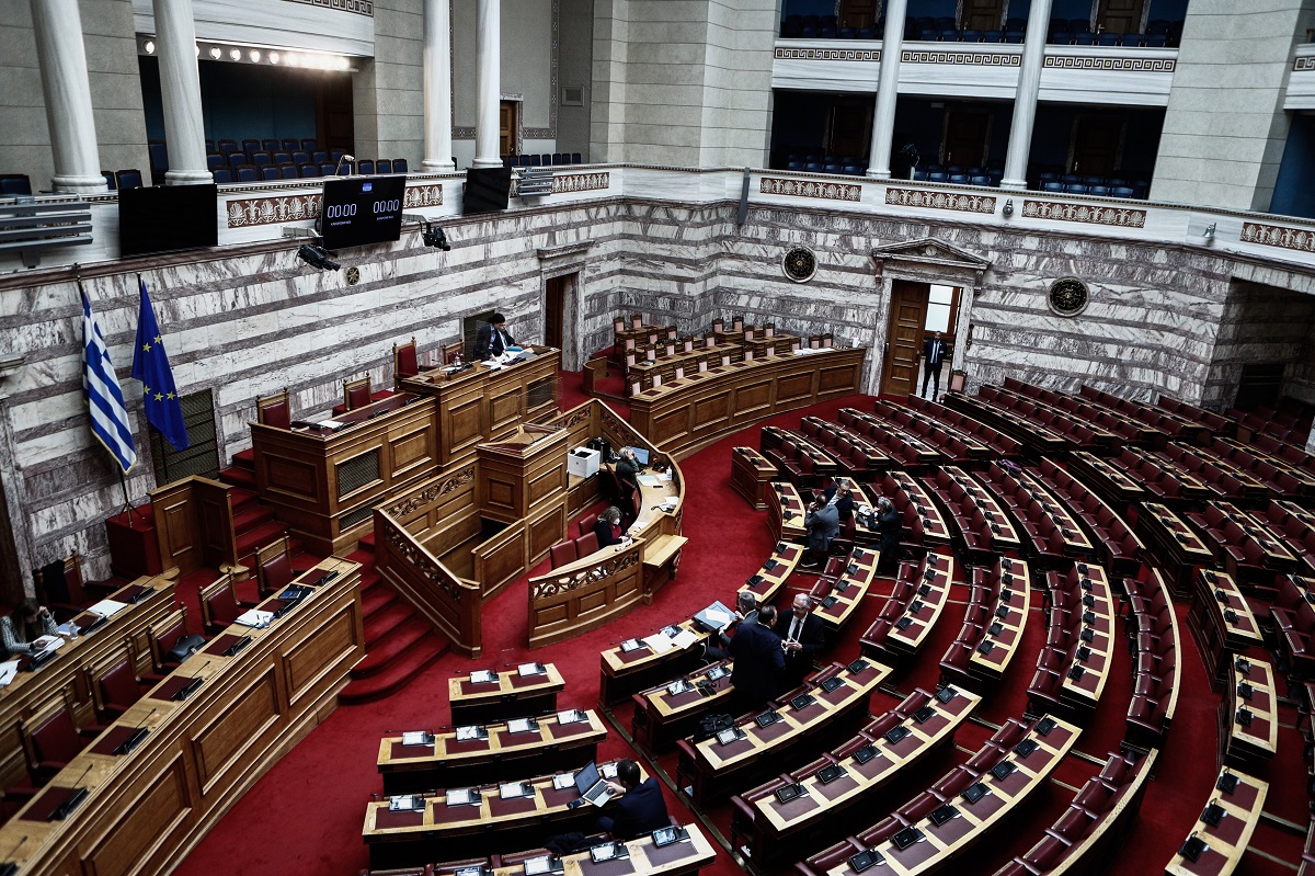[360686] ΣΥΖΗΤΗΣΗ ΣΤΗΝ ΟΛΟΜΕΛΕΙΑ ΤΗΣ ΒΟΥΛΗΣ ΝΟΜΟΣΧΕΔΙΟΥ ΤΟΥ ΥΠΟΥΡΓΕΙΟΥ ΕΣΩΤΕΡΙΚΩΝ (ΣΩΤΗΡΗΣ ΔΗΜΗΤΡΟΠΟΥΛΟΣ/EUROKINISSI)