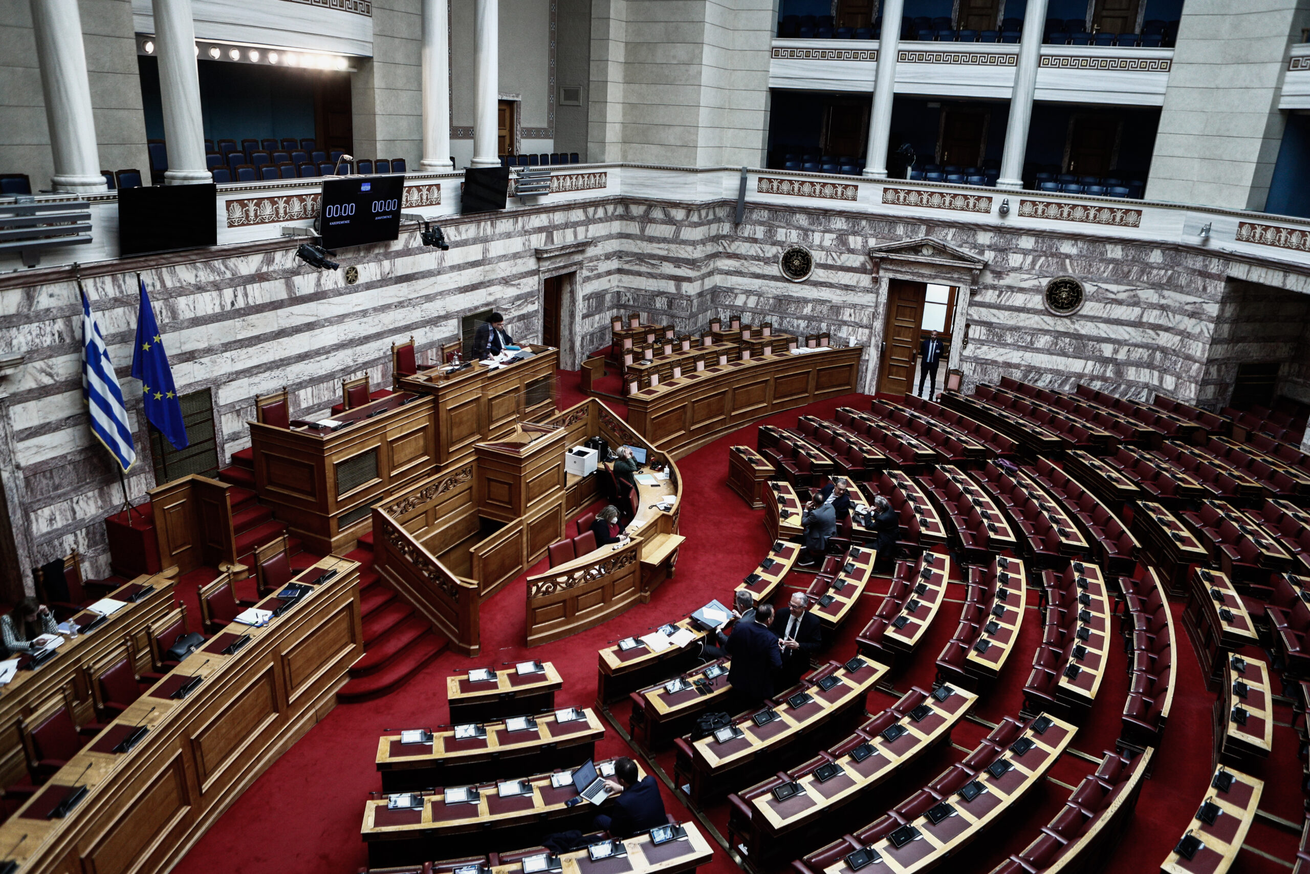 Σύγκρουση ΝΔ – ΣΥΡΙΖΑ ― Στο επίκεντρο η τροπολογία – μπλόκο του κόμματος Κασιδιάρη