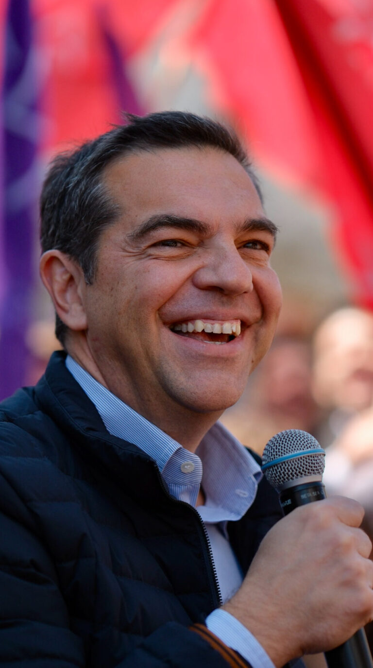 Αλ. Τσίπρας από Χίο: Χαλαρή ψήφος σημαίνει Μητσοτάκης και διαιώνιση του δράματος