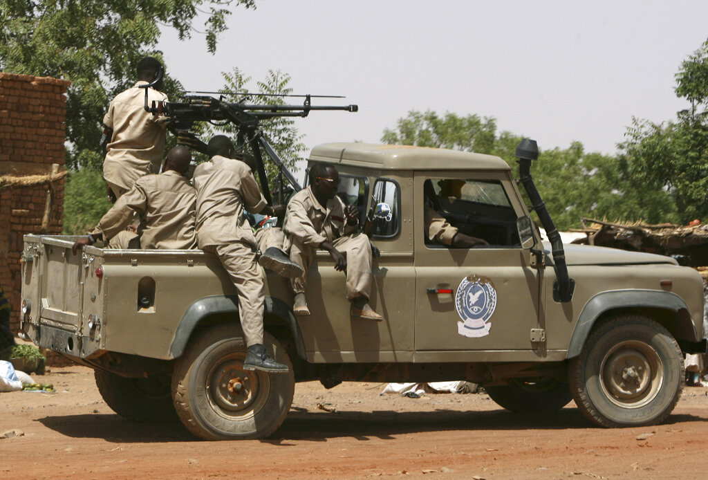 Σουδάν: Τουλάχιστον 185 νεκροί και 1.800 τραυματίες – Έκκληση για κατάπαυση του πυρός απευθύνει ο Λευκός Οίκος