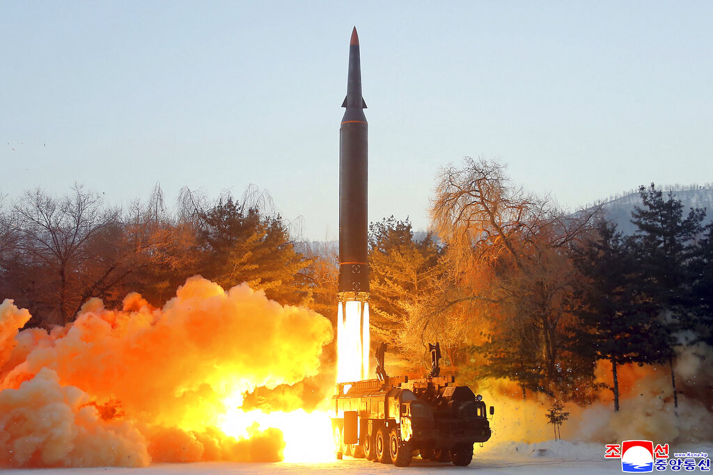 Καταδίκη από το Υπουργείο Εξωτερικών της χρήσης στρατιωτικής πυραυλικής τεχνολογίας από τη Β. Κορέα