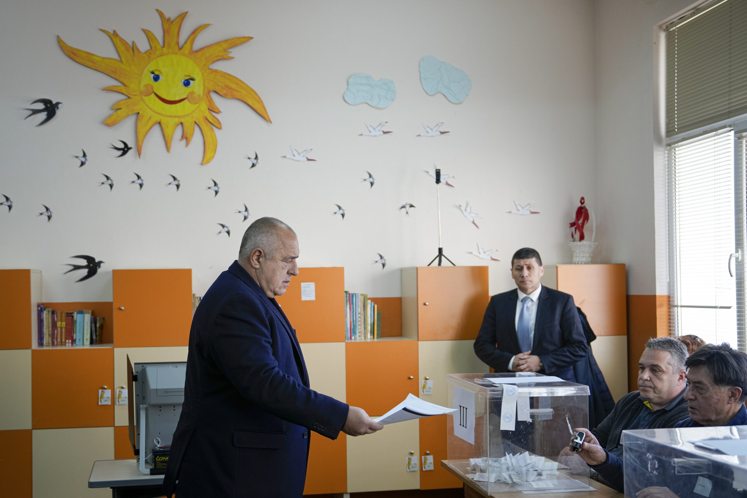 Βουλγαρία: Χωρίς ξεκάθαρο νικητή οι βουλευτικές εκλογές – Κουρασμένοι οι πολίτες από την αδυναμία σχηματισμού κυβέρνησης