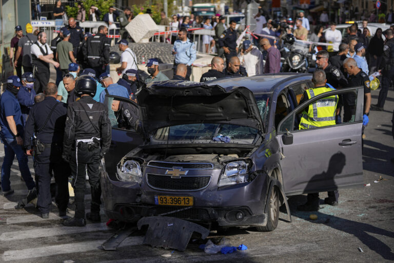 Ισραήλ: Αυτοκίνητο έπεσε πάνω στο πλήθος στην Ιερουσαλήμ – Πέντε τραυματίες