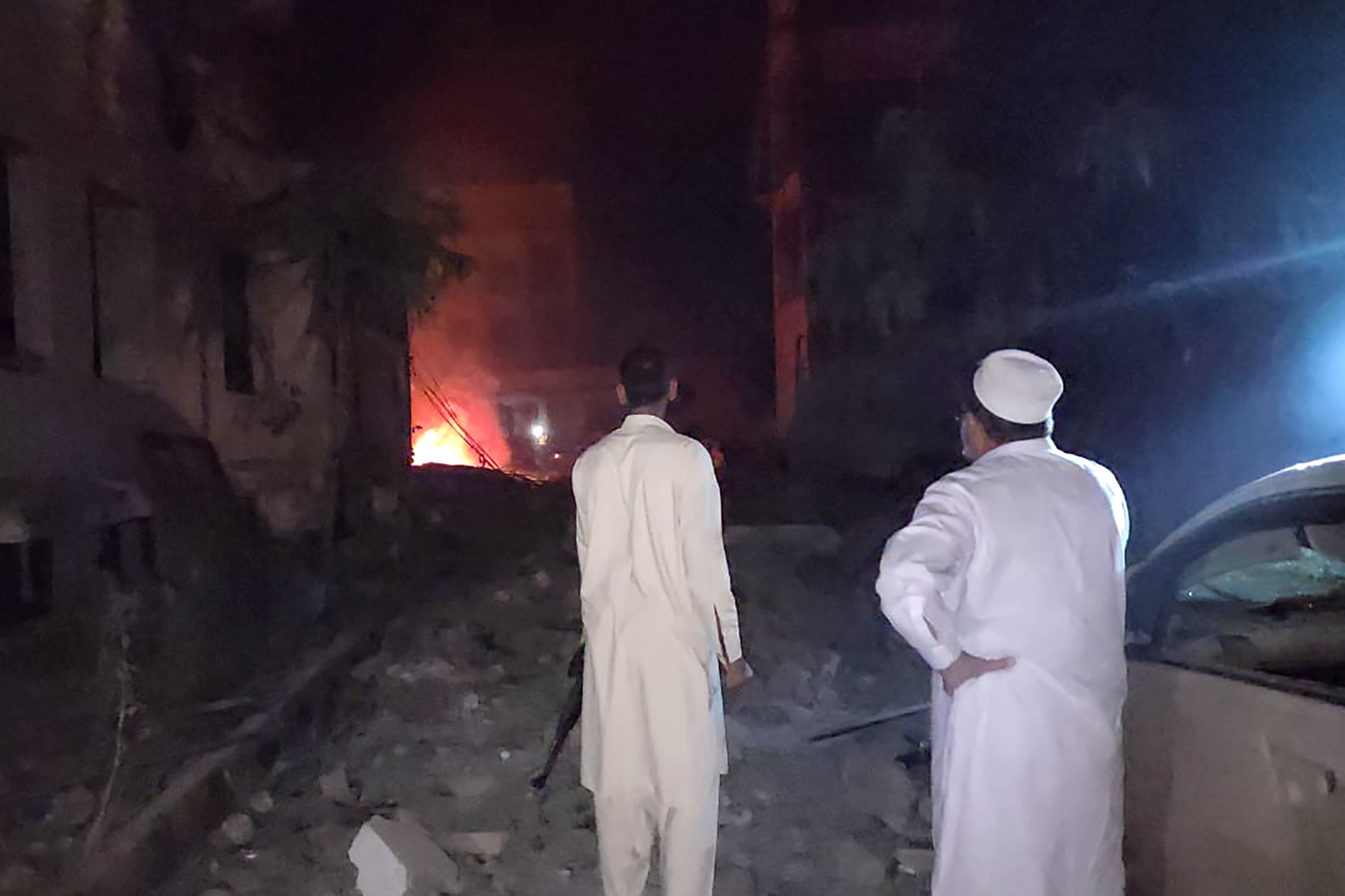 Πακιστάν: Τουλάχιστον 13 νεκροί και 50 τραυματίες από εκρήξεις στο κτίριο της Αντιτρομοκρατικής Υπηρεσίας