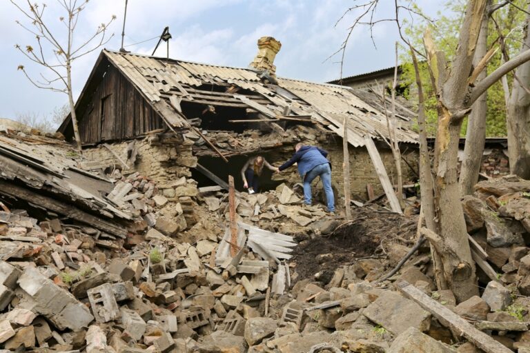 Ουκρανία: Εννέα νεκροί και 16 τραυματίες από τις επιθέσεις του ουκρανικού στρατού στο Ντονέτσκ