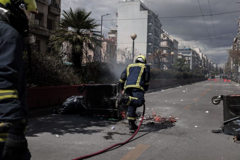 Επεισόδια στην ΑΣΟΕΕ: Άνοιξε η Πατησίων και στα δύο ρεύματα