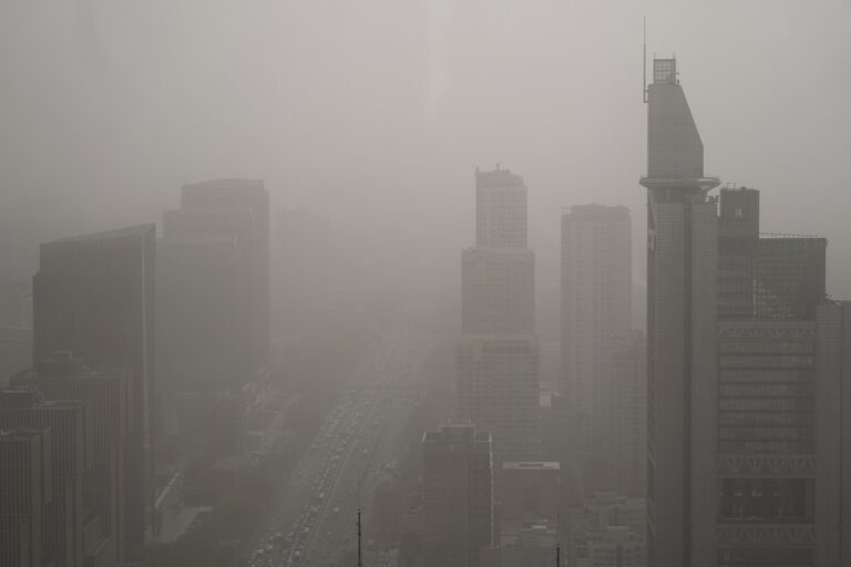 Κίνα: Νέα αμμοθύελλα σάρωσε το Πεκίνο  -Επλήγησαν πάνω από 400 εκατομμύρια κάτοικοι