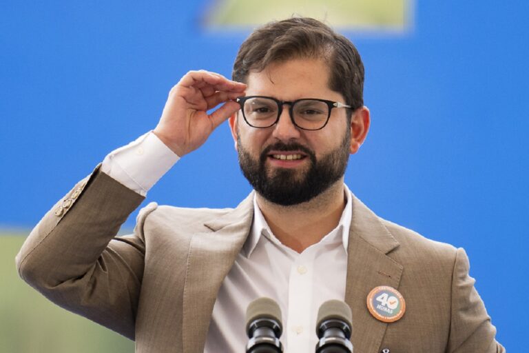 Χιλή: Κρατικοποιείται η βιομηχανία λιθίου