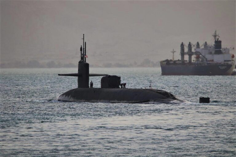 Ιράν: Η Ουάσιγκτον στέλνει υποβρύχια στη Μ. Ανατολή για να καλύψει τη μείωση των δυνατοτήτων της