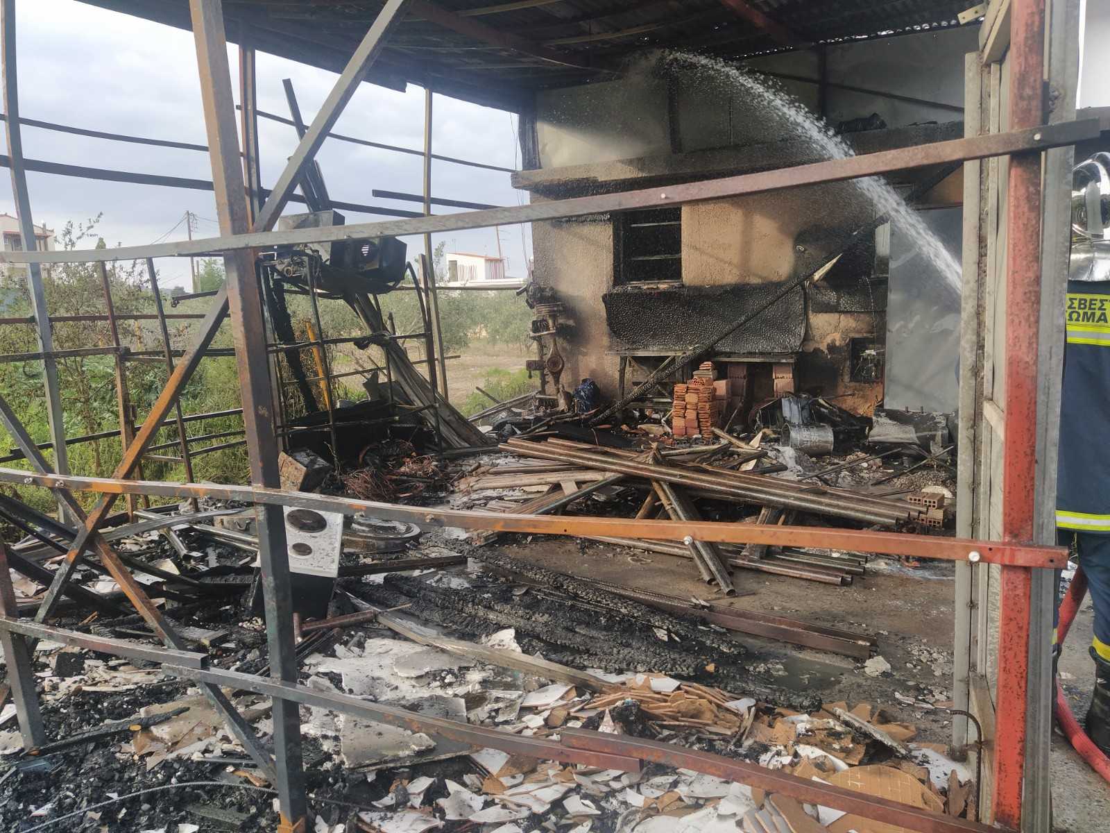Ηράκλειο: Παρανάλωμα του πυρός αυτοκίνητο και αποθήκη στο Γάζι