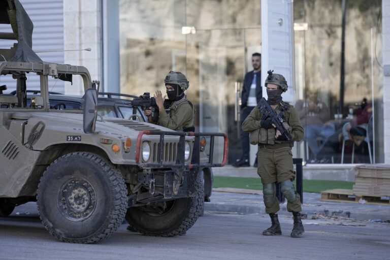 Δυτική Όχθη: Δύο Παλαιστίνιοι σκοτώθηκαν από ισραηλινές σφαίρες σε επιχείρηση στη Ναμπλούς
