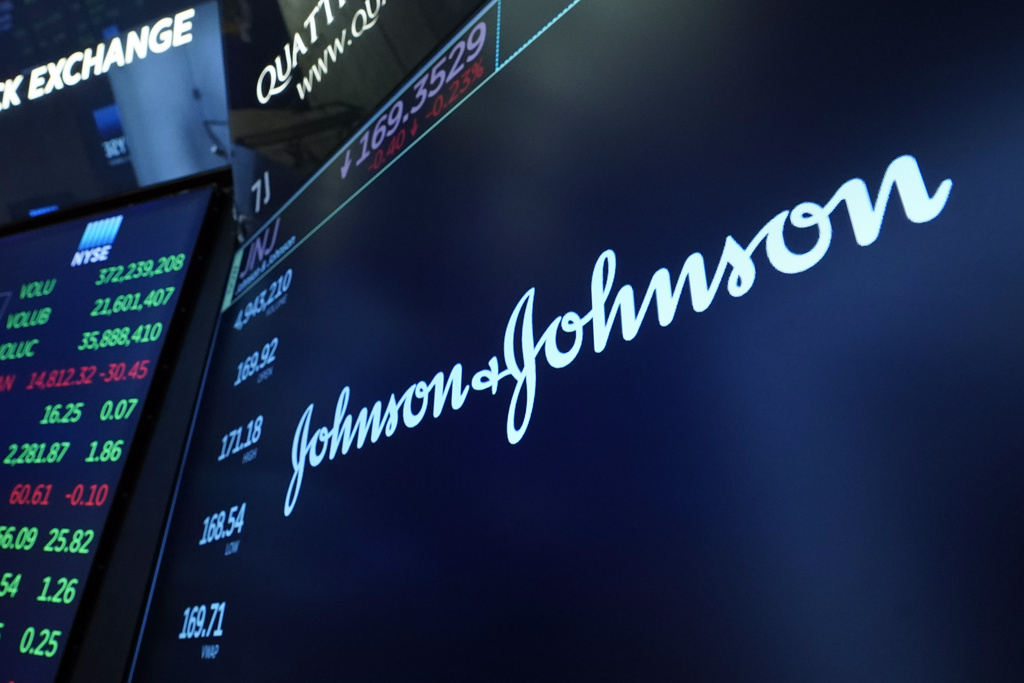 Αποζημίωσεις ύψους 8,9 δισ. δολαρίων θα πληρώσει η Johnson & Johnson για καρκινογόνες ουσίες σε παιδικό ταλκ